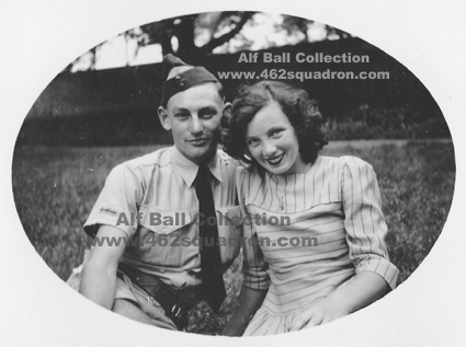 AC2 Alfred Desmond John Ball, 427182 RAAF, later in 462 Squadron; with Jennifer Constance Little.